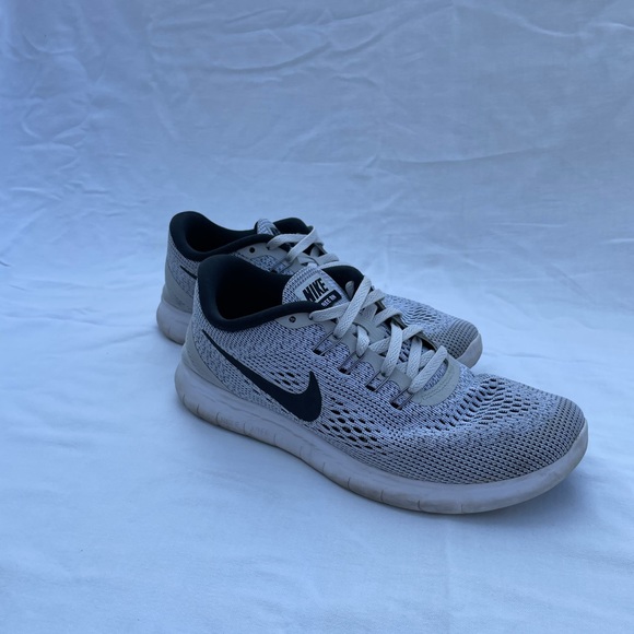 Nike Free RN ⭐️💨 - Picture 3 of 6